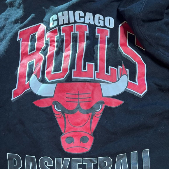 Hybrid womens medium crop top black Chicago bulls logo new with tags - Picture 3 of 5